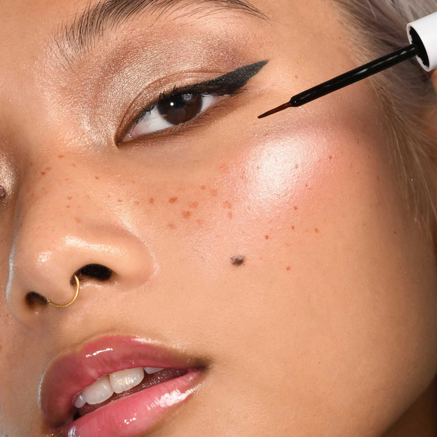 Freckle Tint 4 Freckle Tint - Image 2