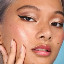 Freckle Tint 22 Freckle Tint -Costetic Make-up Store LFT001 Freckle Tint Brown Model Minmie 5