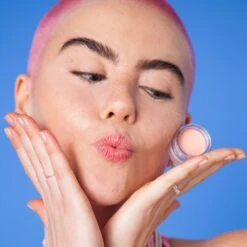 Bright Bounce -Costetic Make-up Store Lottie Bright Bounce Undereye Brightening Corrector Light Model 5