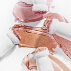 Cheeky Glow Wands 38 Cheeky Glow Wands -Costetic Make-up Store Lottie Cheeky Glow Highlighting Wands Creative Group 6 1