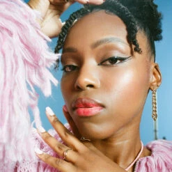 Extreme Ink 21 Extreme Ink -Costetic Make-up Store Lottie Extreme Ink Liquid Eyeliner Model Film 2