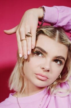 Costetic Make-up Store 37 Costetic Make-up Store -Costetic Make-up Store Lottie Nail Film Model 2