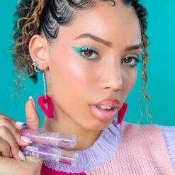 Oil Slick 40 Oil Slick -Costetic Make-up Store Lottie Oil Slick Blueberry Kiss and Watermelon Sugar Model Product