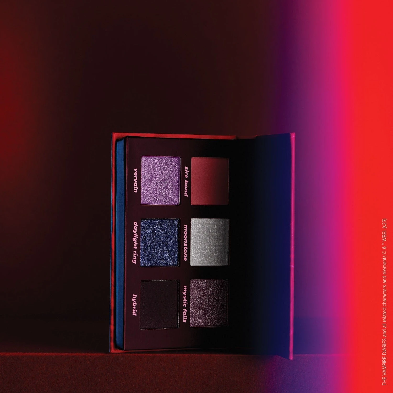 The Vampire Diaries X Love Sucks - Eyeshadow Palette 7 The Vampire Diaries X Love Sucks - Eyeshadow Palette - Image 5