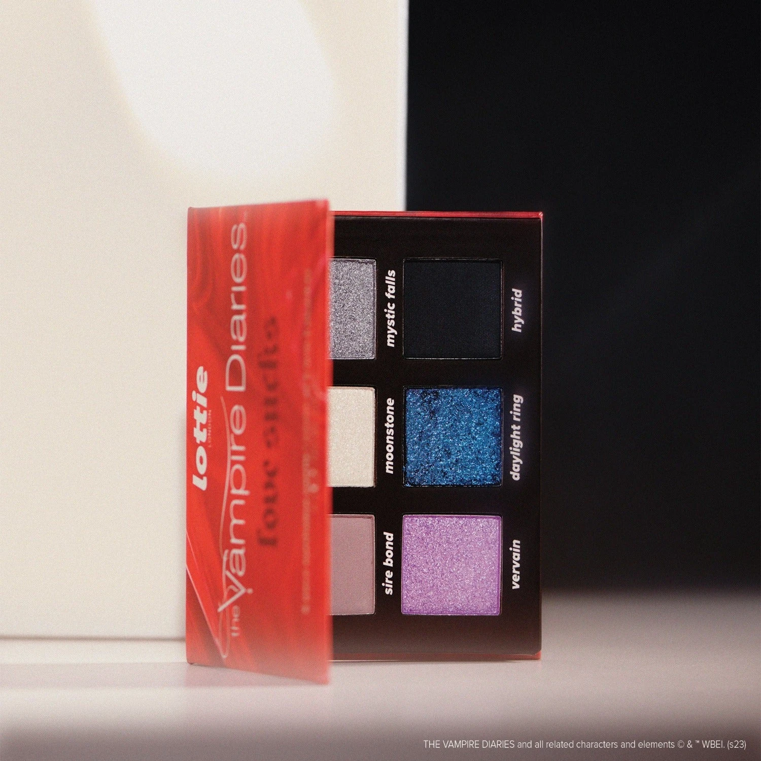 The Vampire Diaries X Love Sucks - Eyeshadow Palette 11 The Vampire Diaries X Love Sucks - Eyeshadow Palette - Image 9