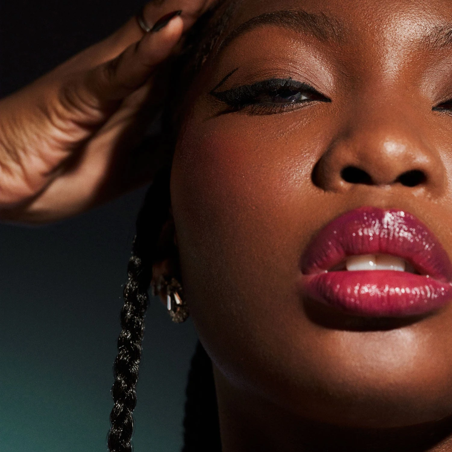 The Vampire Diaries X Cheeky Kiss Lip & Cheek Stick - Spell 4 The Vampire Diaries X Cheeky Kiss Lip & Cheek Stick - Spell - Image 2