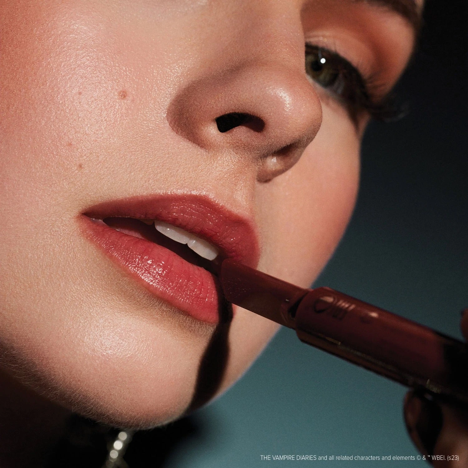 The Vampire Diaries X Cheeky Kiss Lip & Cheek Stick - Siren 3 The Vampire Diaries X Cheeky Kiss Lip & Cheek Stick - Siren - Image 2