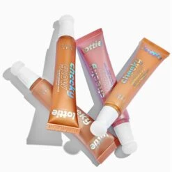 Cheeky Glow Wands 30 Cheeky Glow Wands -Costetic Make-up Store Lottie Cheeky Glow PDP Creative Image 2