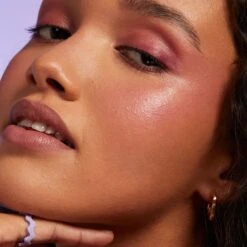 PH Cream Blush 15 PH Cream Blush -Costetic Make-up Store Lottie PH Blush PDP Model 3