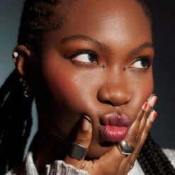 The Vampire Diaries Mystery Bag 11 The Vampire Diaries Mystery Bag -Costetic Make-up Store Vampire diaries stamp liner 4 65e7d281 d765 4ac3 a3a8 94fb1264efb5